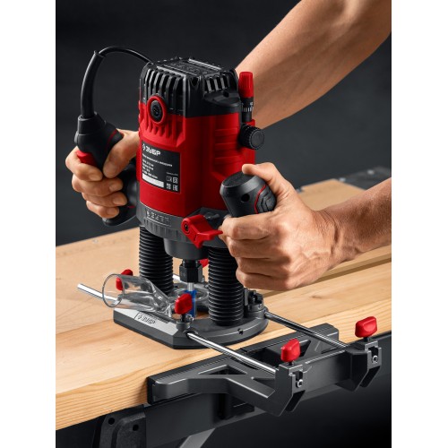 ЗУБР 1900 Вт, 70 мм, универсальный фрезер (ФМУ-1970)