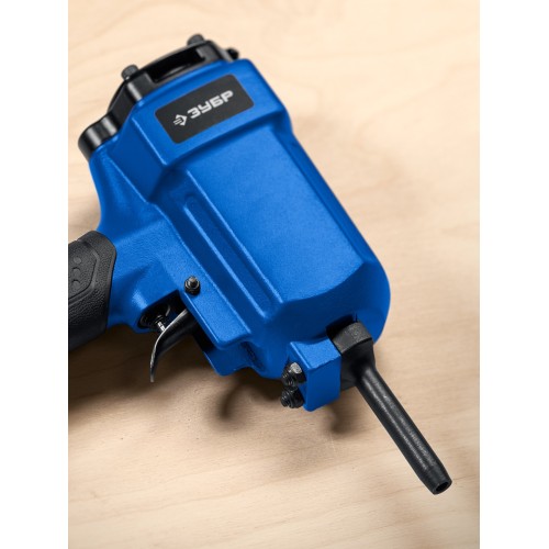 ЗУБР НГ-50, пневматический нейлер-гвоздевыбиватель для гвоздей диаметром до 6 мм, Профессионал (31939)