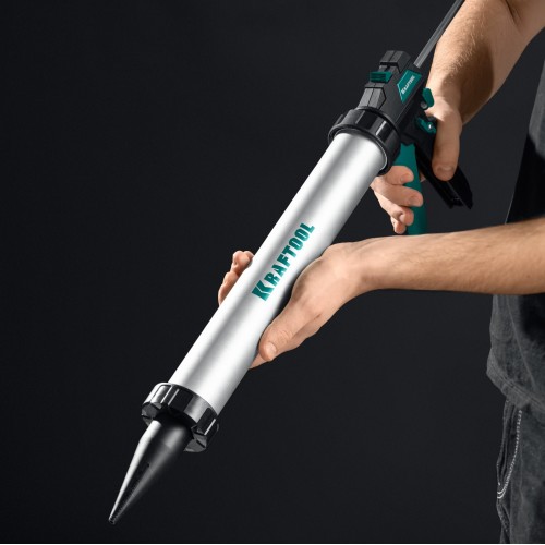 KRAFTOOL ULTRA 600 мл, регулировка силы давления, вариативная антикапельная система, универсальный закрытый пистолет для герметика (06677-60)
